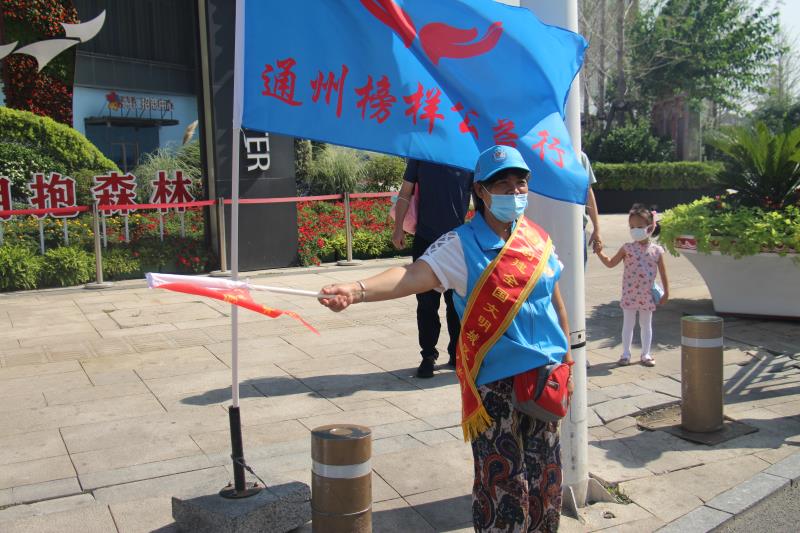 <strong>女生被肏到流水的视频在线观看</strong>